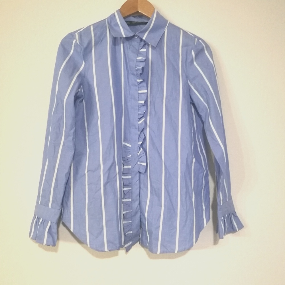 ♥️Zara Poplin Blue Striped Ruffle detail shirt